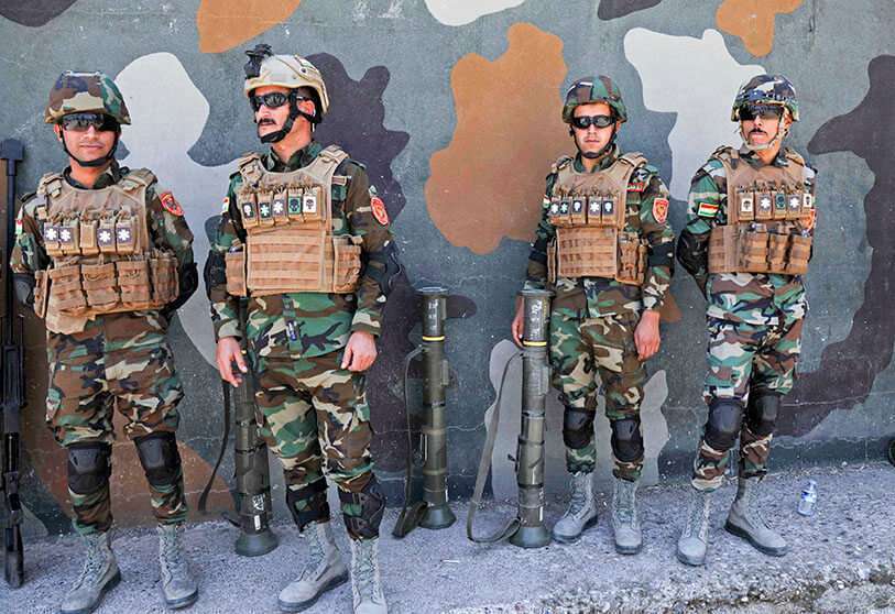 Fuerzas kurdas iraquíes de los Peshmerga en las afueras de Arbil, la capital de la región autónoma kurda del norte del Iraq