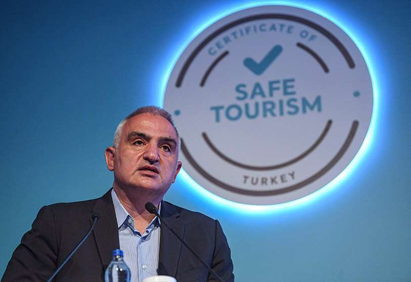 El ministro turco de Turismo, Mehmet Nuri Ersoy