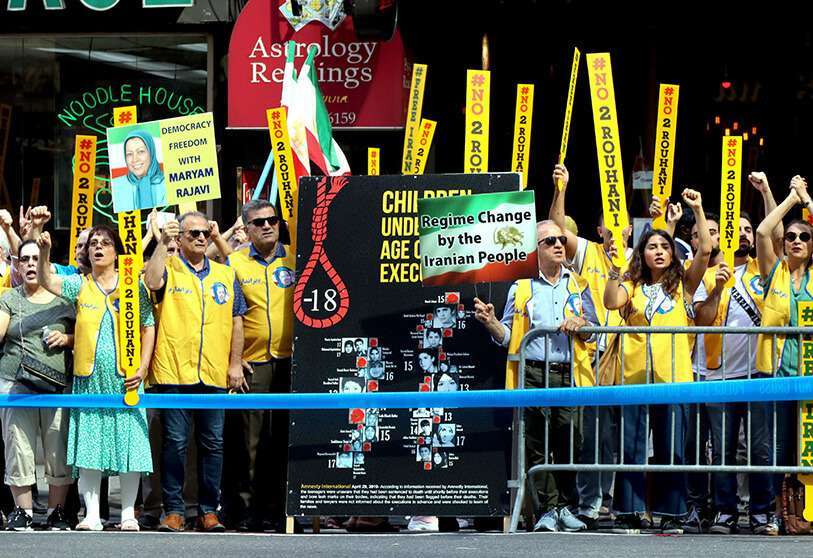 Activistas participan en una protesta el día de la apertura de la Asamblea General anual de las Naciones Unidas
