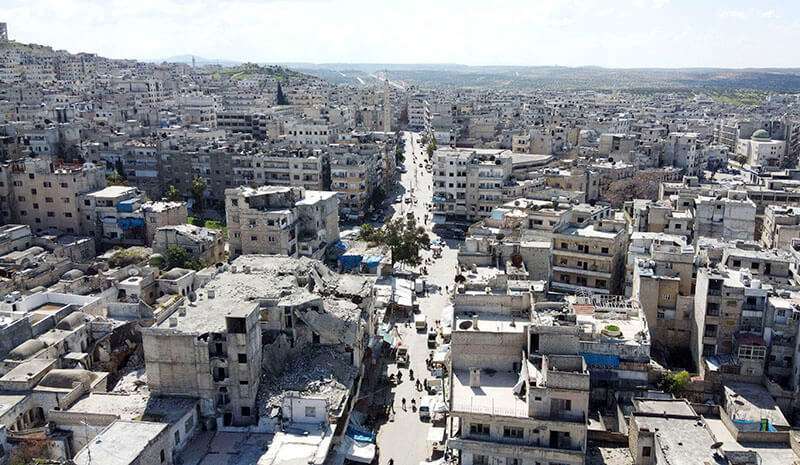 Vista aérea se muestra la ciudad de Ariha en la provincia de Idlib el 11 de abril de 2020