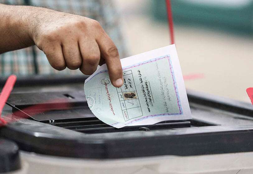 La votación de dos días para 200 de los 300 escaños del Senado será disputada en gran medida por los candidatos que apoyan al presidente Abdel Fattah al-Sisi