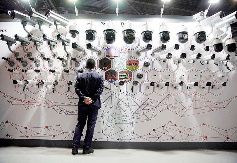 Cámaras de vigilancia en el stand de Huawei en la exposición de seguridad de Shanghai, China, el 24 de mayo de 2019
