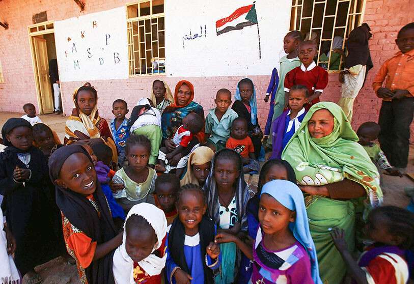 Escuela en el campo de desplazados internos de El-Riyadh en Geneina, la capital del estado de Darfur Occidental de Sudán