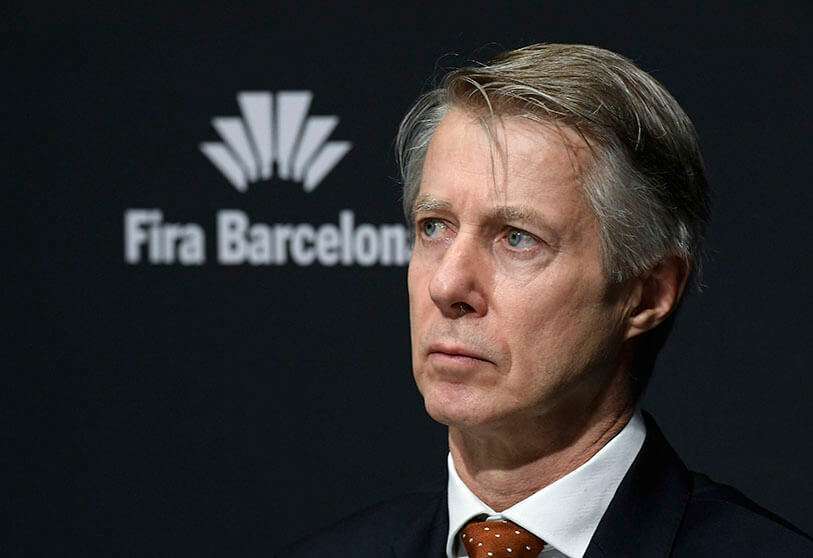 El director general de la GSMA, Mats Granryd, en una rueda de prensa en Barcelona el 13 de febrero de 2020, un día después de que se cancelara el Congreso Mundial de Telefonía Móvil por los temores derivados del coronavirus que provocó el éxodo de los pesos pesados del sector
