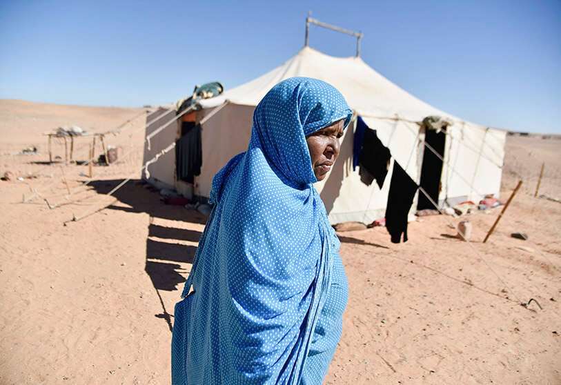 PHOTO/AFP: Refugiada saharaui en el campamento de refugiados de Samara, al oeste de la ciudad argelina de Tinduf