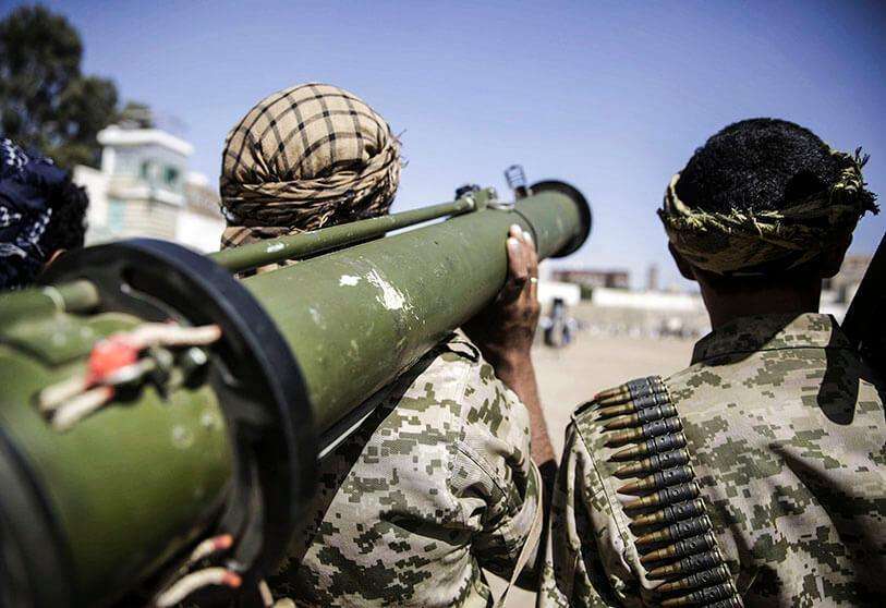 Atalayar_soldados_huties_Yemen_0