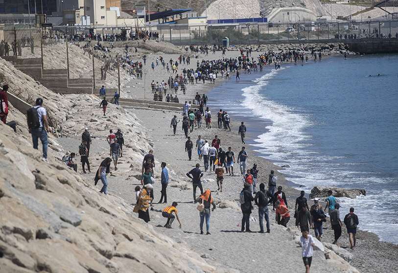 Atalayar_Ceuta migrantes
