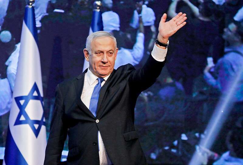 El primer ministro en funciones israelí Benjamín Netanyahu al llegar a la sede de la campaña electoral de su partido Likud para pronunciar un discurso a principios del 18 de septiembre de 2019.