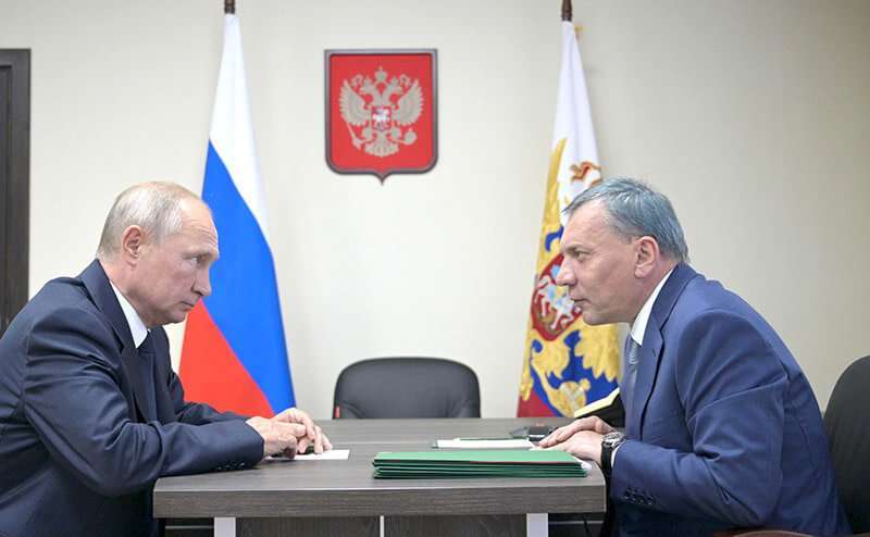 PHOTO/Kremlin - El último despacho conocido de Yuri Borisov con el presidente Putin tuvo lugar el 4 de abril, en el que le informó de la situación de la industria de defensa, del impacto de las sanciones y de la preparación del nuevo Programa Estatal de Armamento