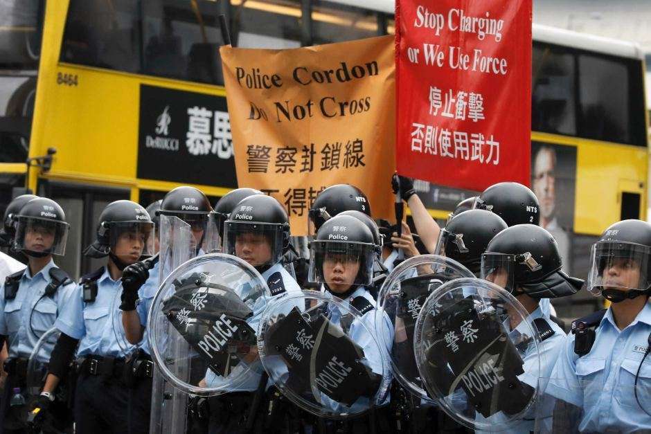 Policía del Gobierno local de Hong Kong durante las protestas.