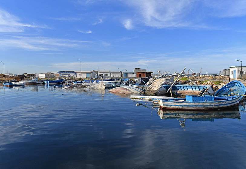 atalayar-barcos-botes-migrantes-irregulares-refugiados-tunez-sfax