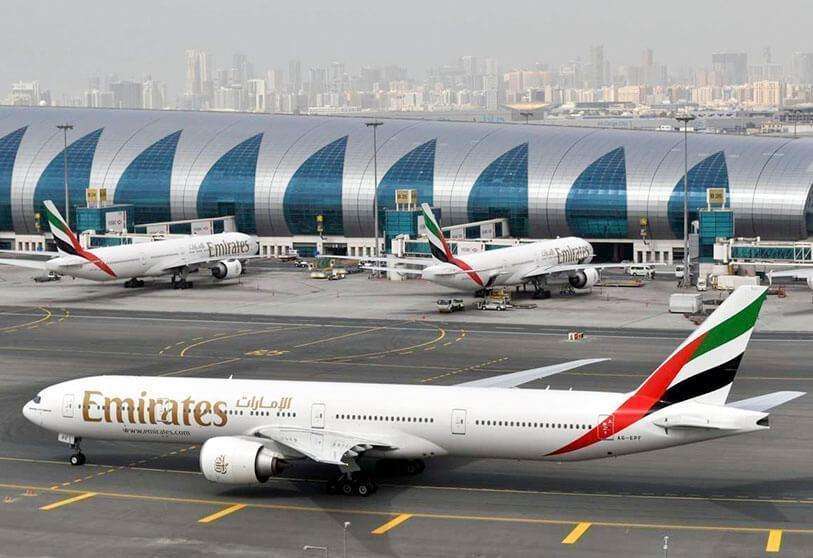AP/ADAM SCHRECK - Avión de Emirates en el Aeropuerto Internacional de Dubái, Emiratos Árabes Unidos