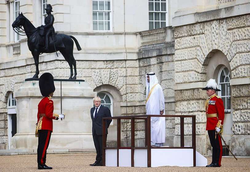 Mohamed bin Zayed y Boris Johnson