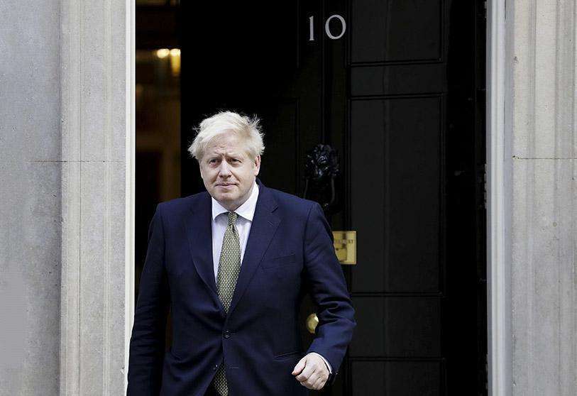 PHOTO/AP - El primer ministro británico Boris Johnson en Downing Street en Londres, el 22 de octubre de 2020