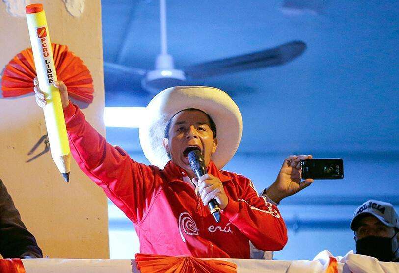 Castillo se dirige a sus seguidores