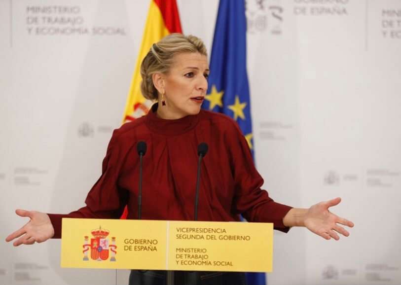 constitucion-españa-regalado-yolanda-diaz
