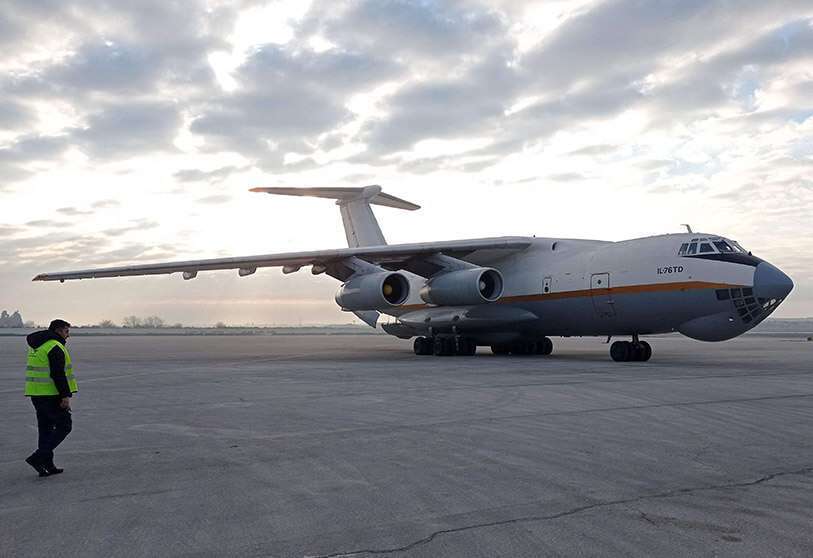  emiratos-arabes-unidos-ayuda-humanitaria-siria-terremoto-avión