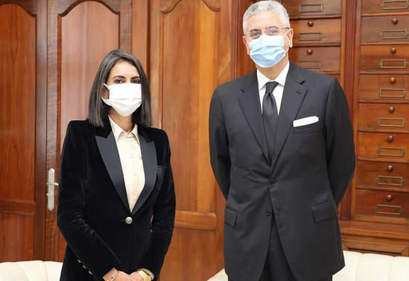 Nadia Fettah Alaoui, ministra de Economía y Finanzas de Marruecos y Ferid Belhaj, vicepresidente en la región MENA del Banco Mundial (BM)