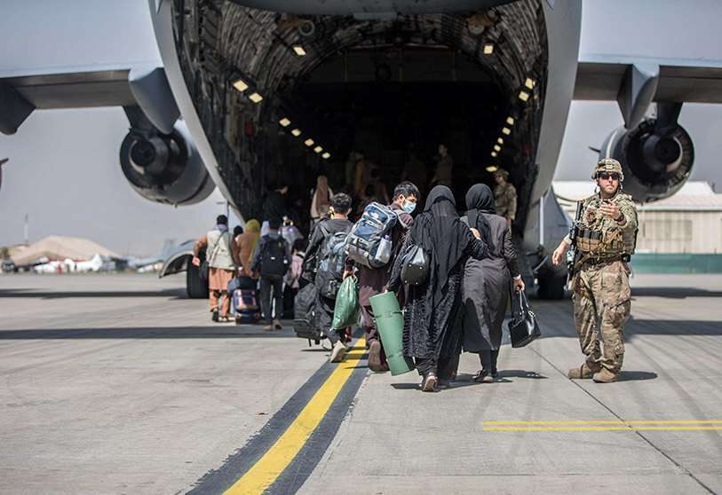 kabul-aeropuerto-refugiados-afganistan