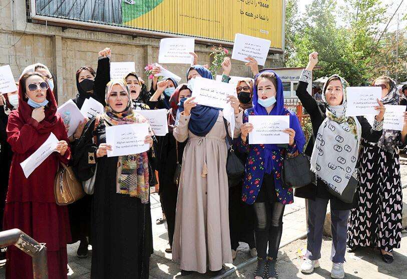 manifestaciones-derechos-mujeres-talibanes-afganistán (5)