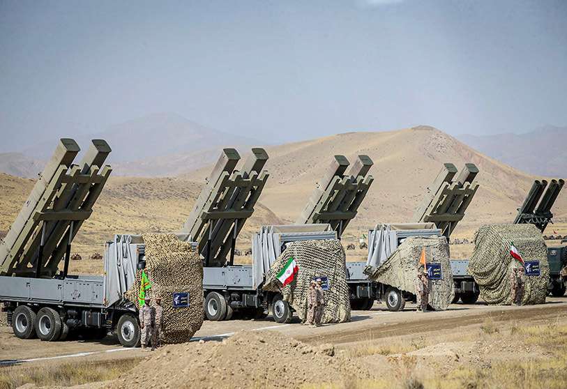 PHOTO/ Fuerza terrestre de la Guardia Revolucionaria iraní vía AP - Sistemas de misiles en una maniobra en el noroeste de Irán