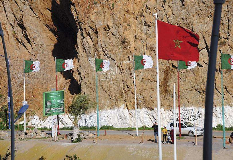 PHOTO/FILE - Paso fronterizo entre Argelia y Marruecos