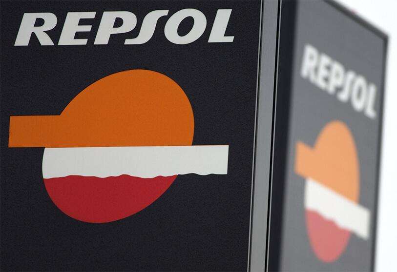 REUTERS/SERGIO PÉREZ - Logotipo de la empresa petrolera española Repsol